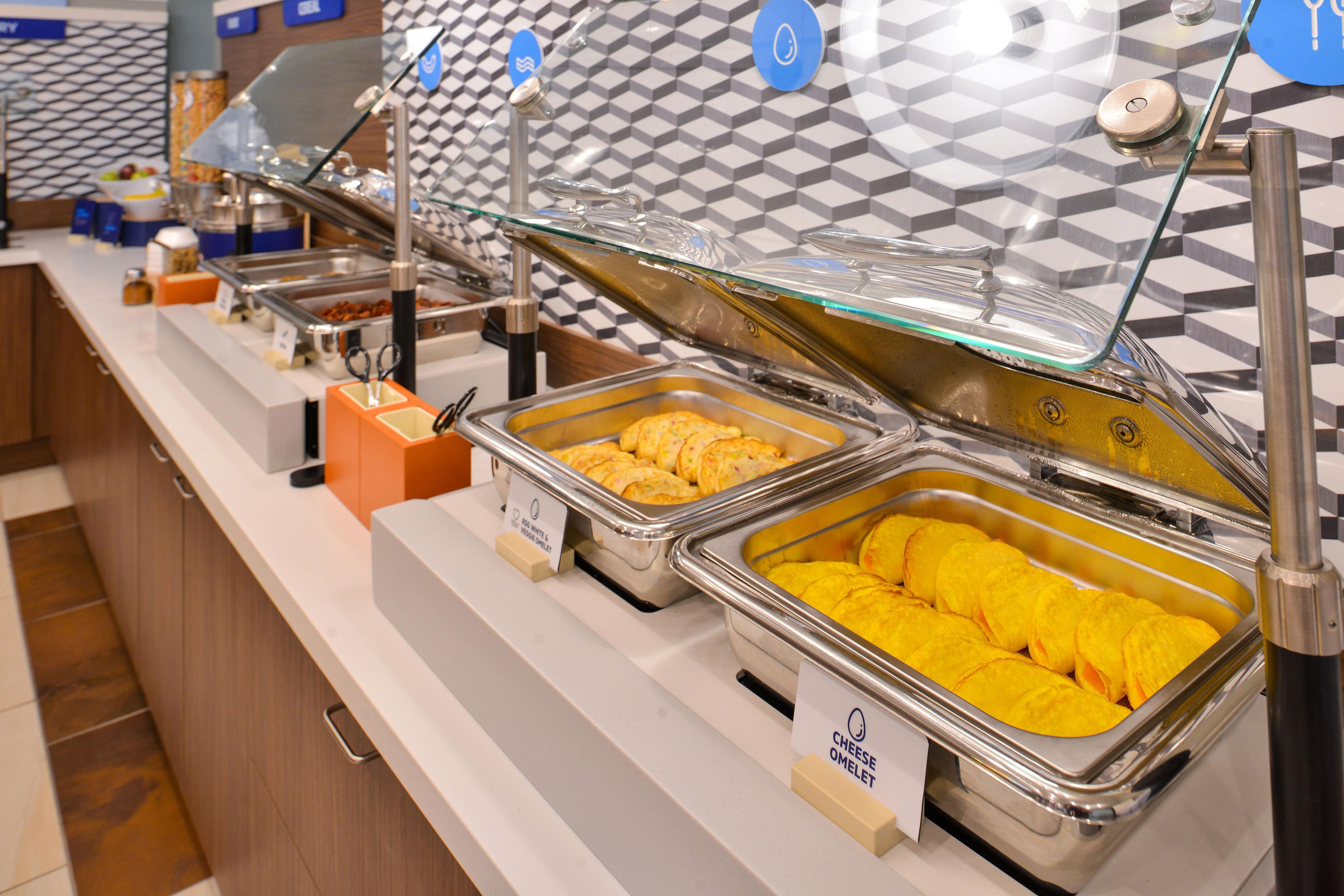 Holiday Inn Express Hotel & Suites Bloomington-Normal University Area By Ihg Esterno foto